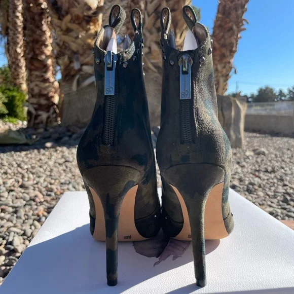 Pixillez3 Camo Studded Detail Western Booties by Jessica Simpson - Picture 5 of 7